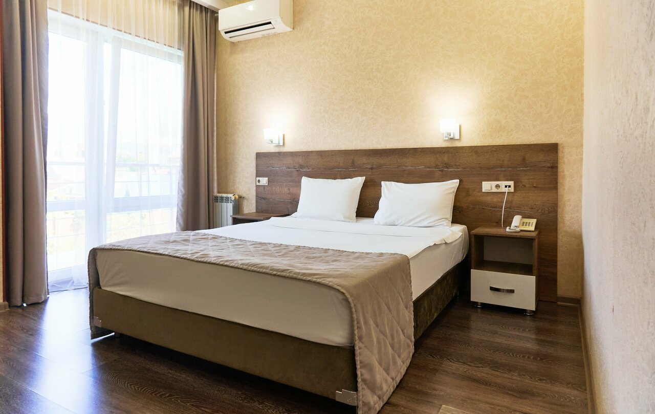 Гостиница Солнечная Гавань Новороссийск