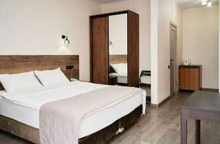 Гостиница Солнечная Гавань Новороссийск Стандарт улучшенный-2