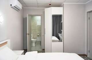 Гостиница Солнечная Гавань Новороссийск Стандарт с кухней-2